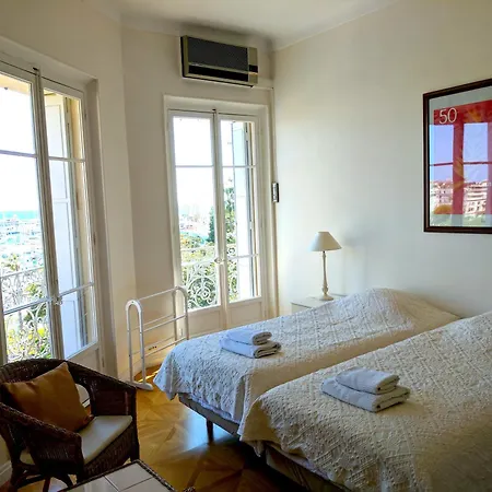 Appartement Citilet Louis Blanc 1,2,3 - Three Gorgeous, Open-plan *