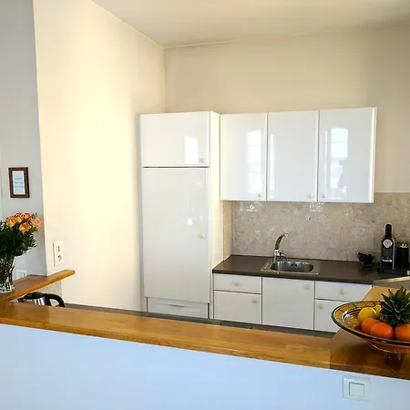 Citilet Louis Blanc 1,2,3 - Three Gorgeous, Open-plan Apartman