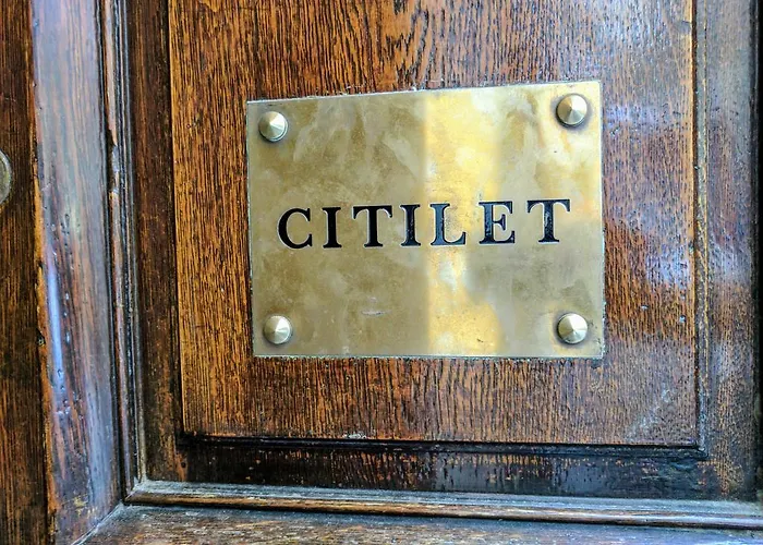 Citilet Louis Blanc 1,2,3 - Three Gorgeous, Open-plan