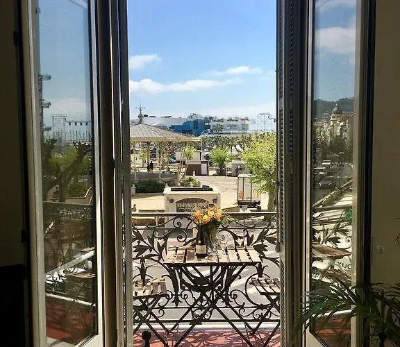 Citilet Louis Blanc 1,2,3 - Three Gorgeous, Open-plan Apartment Cannes
