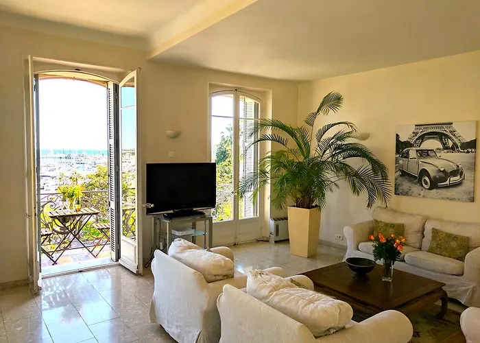 Citilet Louis Blanc 1,2,3 - Three Gorgeous, Open-plan *