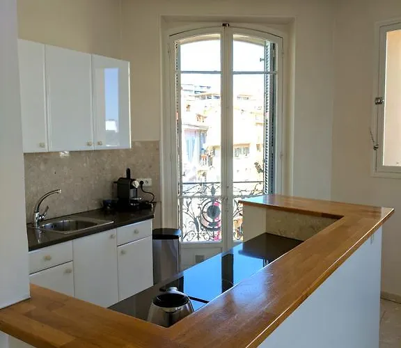 Citilet Louis Blanc 1,2,3 - Three Gorgeous, Open-plan Lejlighed Cannes