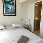 Citilet Louis Blanc 1,2,3 - Three Gorgeous, Open-plan * Cannes