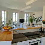 Citilet Louis Blanc 1,2,3 - Three Gorgeous, Open-plan * Cannes